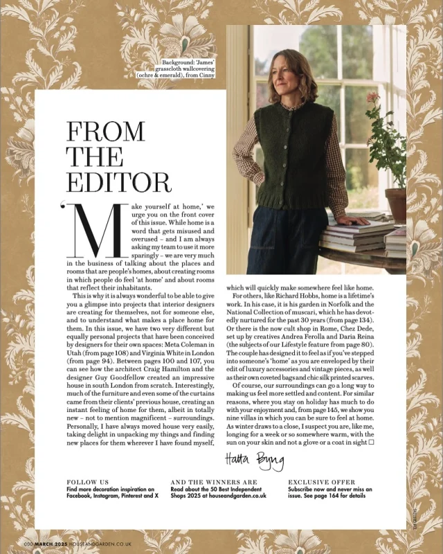 Pinch me moment! James Grasscloth wallpaper in Ochre and Emerald on the Editor’s Page of @houseandgardenuk — thank you @hattabyng 🤎